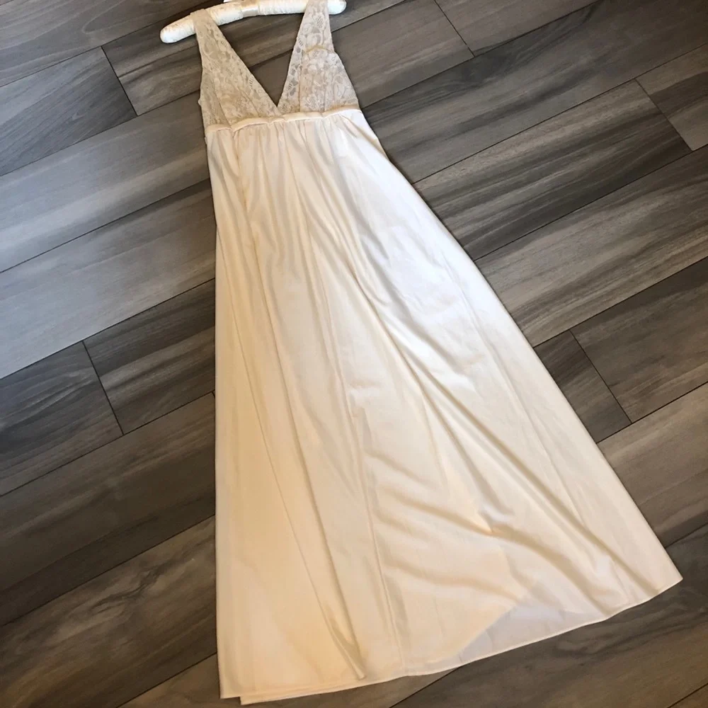 Vintage Alice Maloof Nightgown Plunge V Neck Lace Ivory Saks Fifth Avenue - Picture 6 of 10